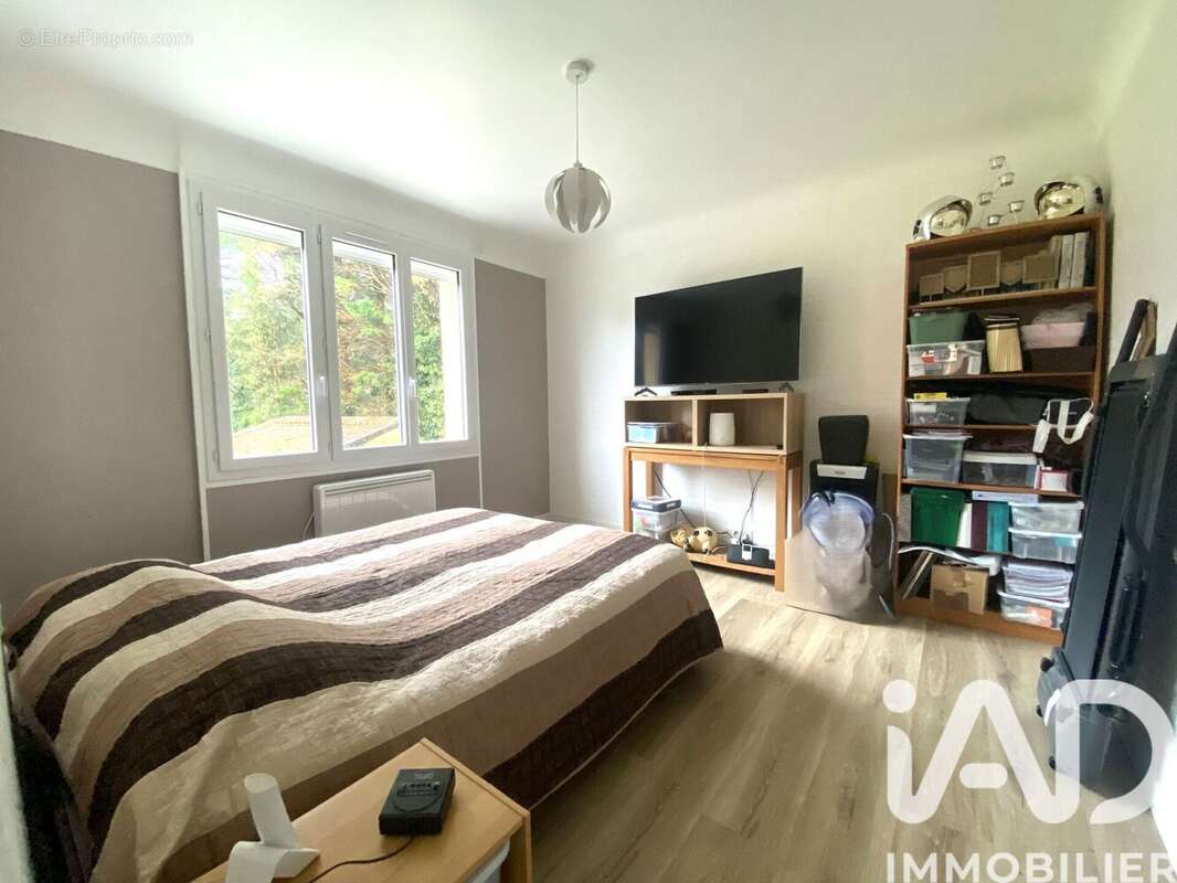 Photo 9 - Maison à POIGNY-LA-FORET