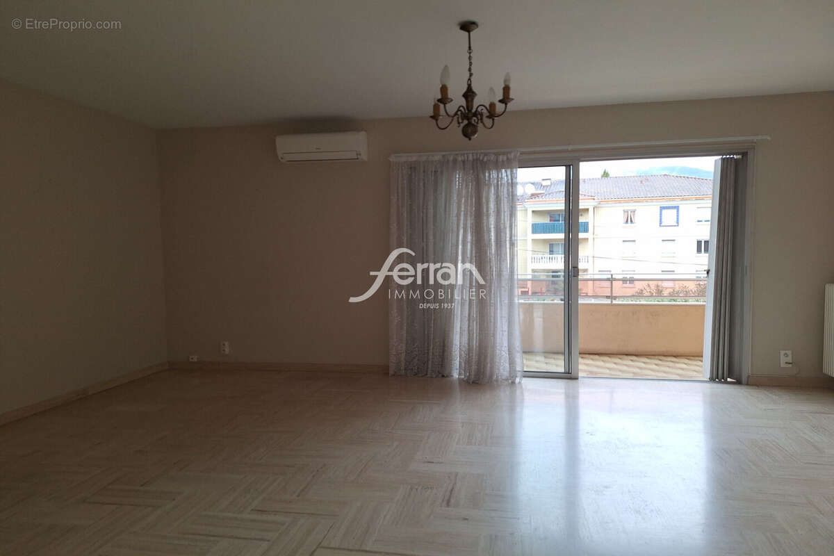 Appartement à DRAGUIGNAN