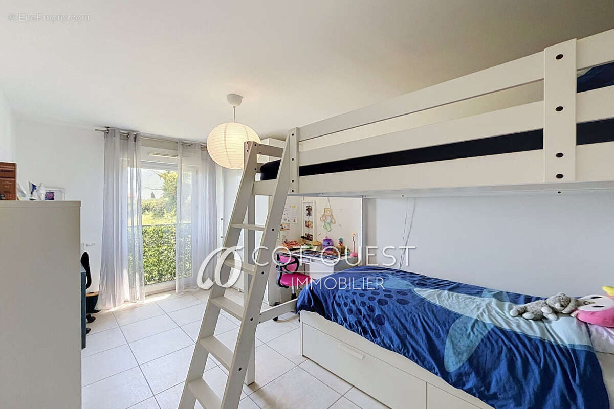 Appartement à LA COLLE-SUR-LOUP