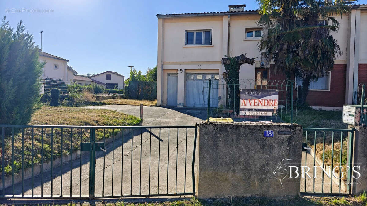 Maison à CASTELSARRASIN
