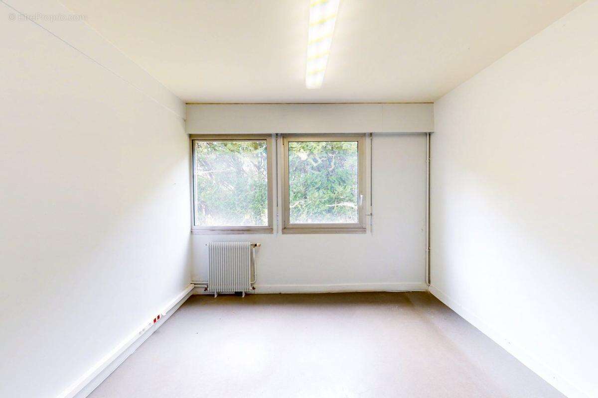 Appartement à LE PERRAY-EN-YVELINES