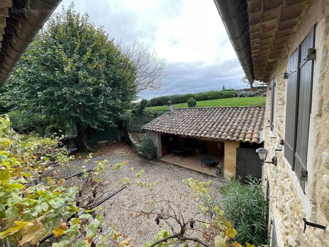 Maison 200 m² à Saint-Gervais-Sur-Roubion  - photo 8