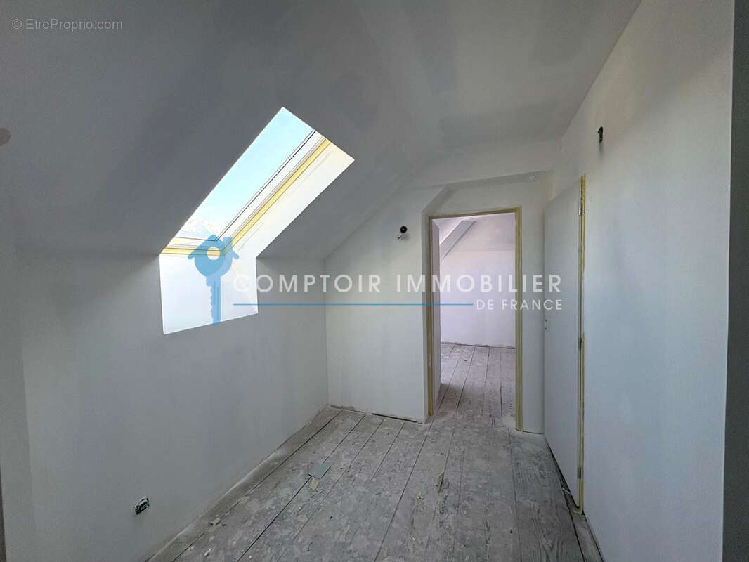 Appartement à CROLLES