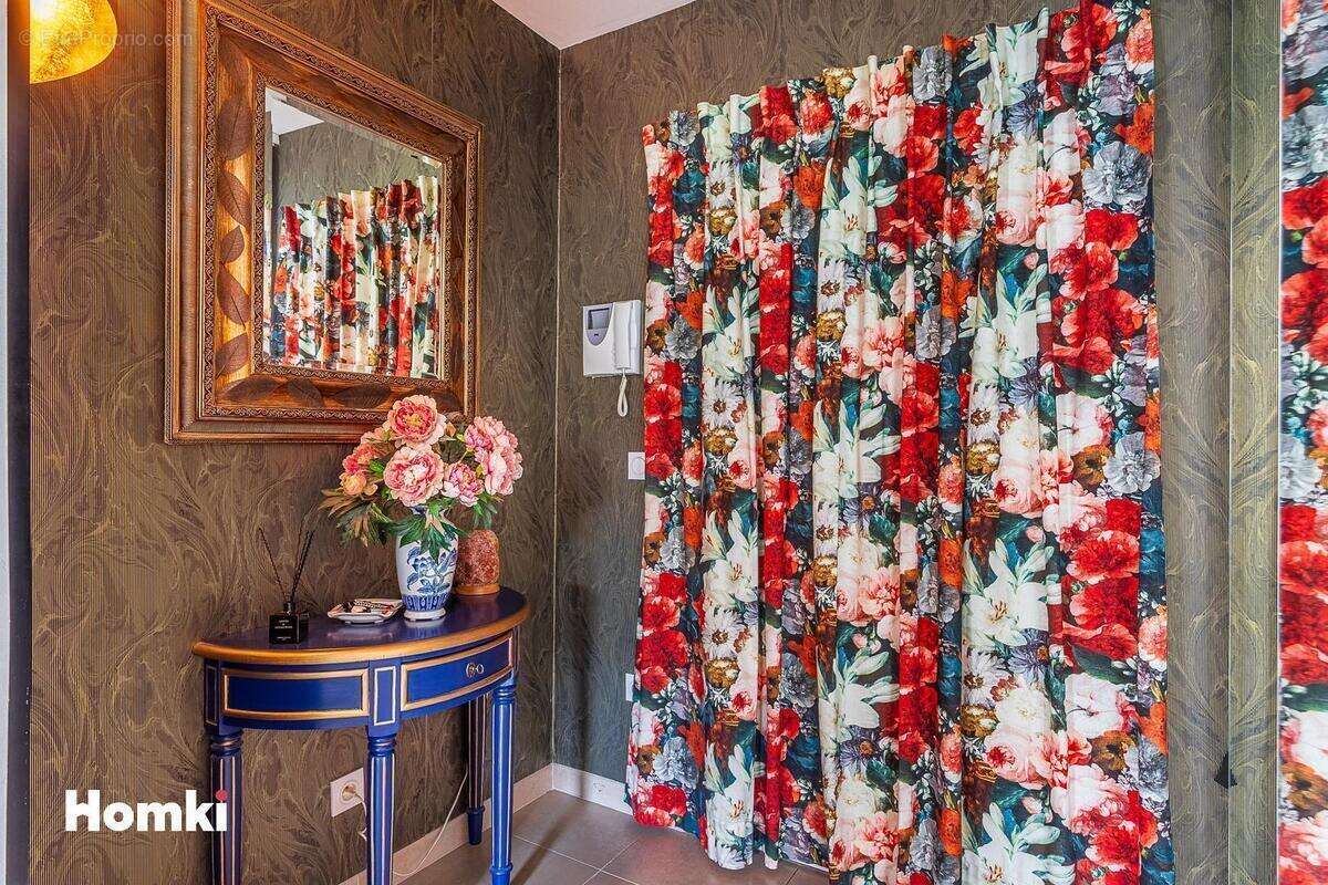 Appartement à LA VALETTE-DU-VAR