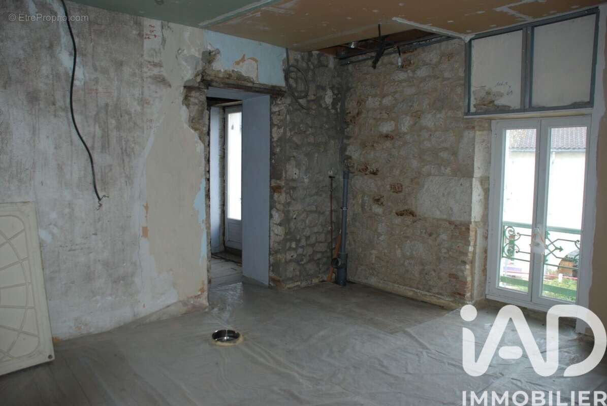 Maison 127 m² à Villeneuve-De-Duras  - photo 9