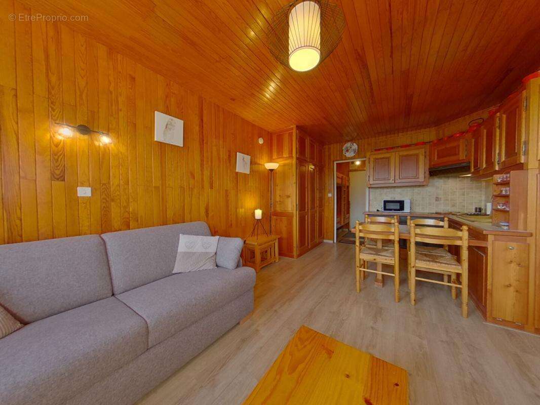 Appartement à UVERNET-FOURS