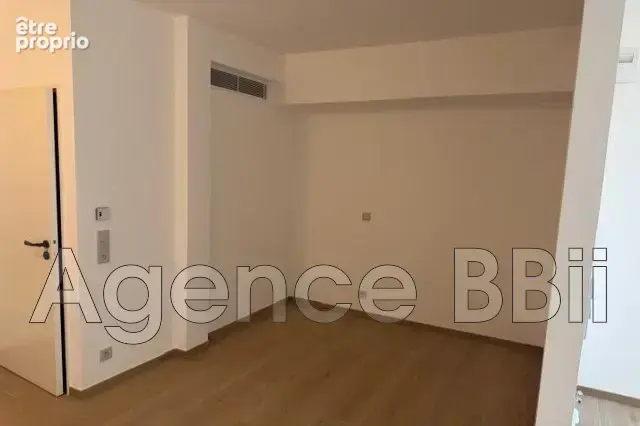 Appartement 40 m² à vendre à Beausoleil (06240) - photo 2