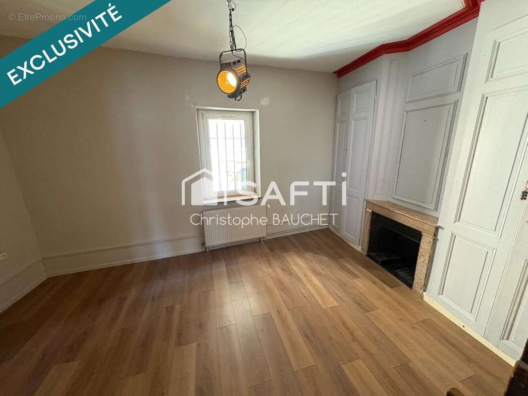 Photo 4 - Maison à JUJURIEUX