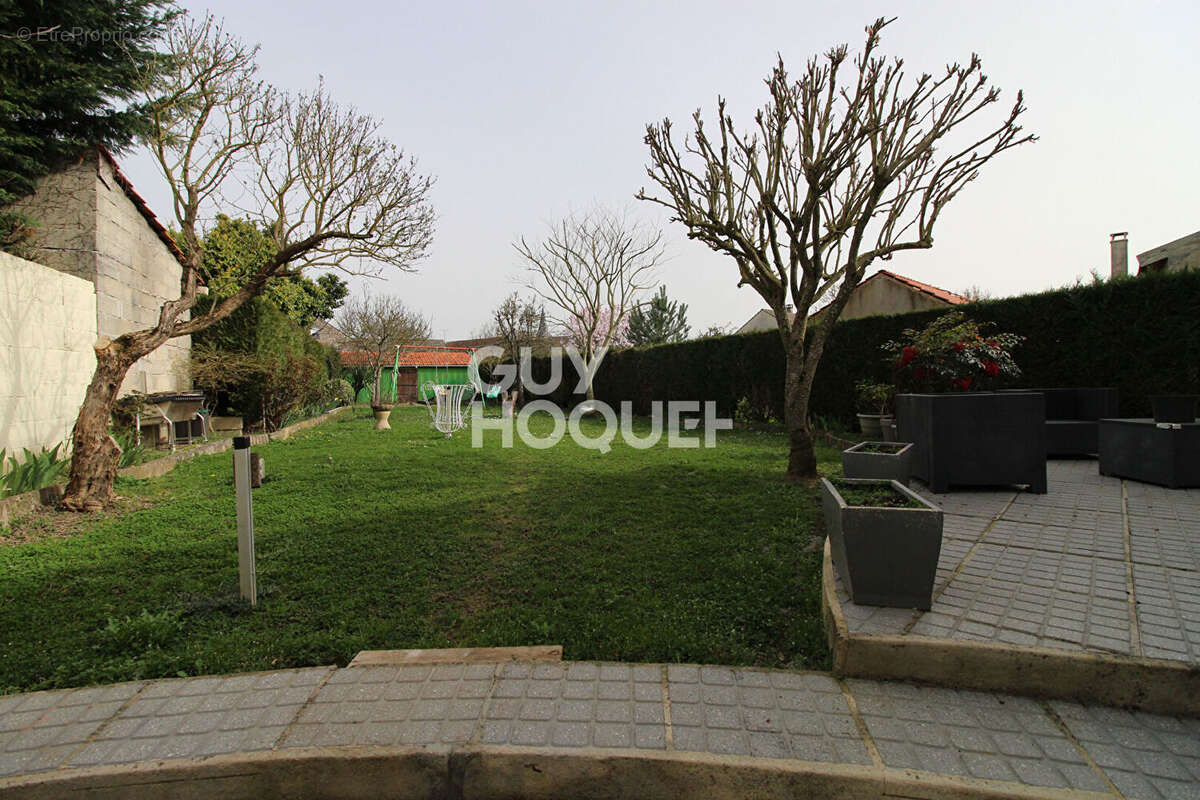 Maison à SOIGNOLLES-EN-BRIE