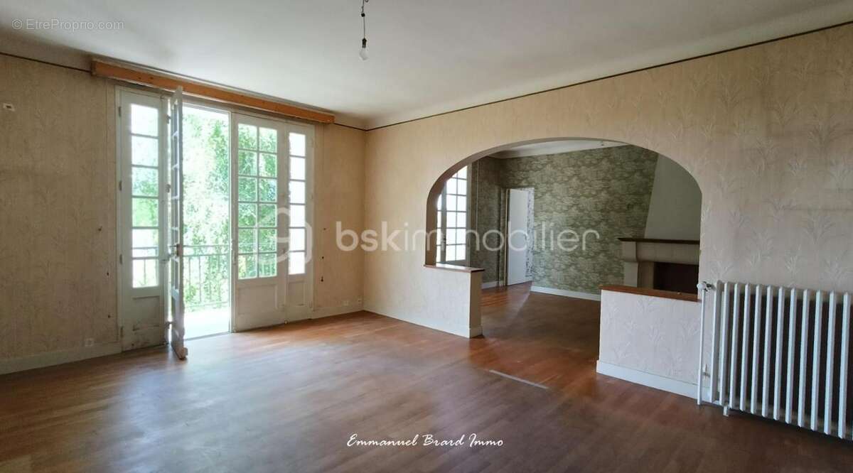 Maison à MONTMORILLON