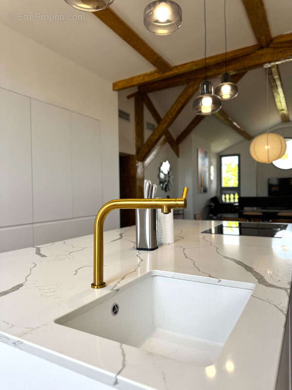 Appartement de prestige 144 m² , Immeuble historique , Centre-ville de Nîmes - photo 7