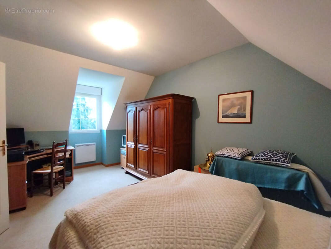 Maison à SAINT-SEBASTIEN-DE-MORSENT