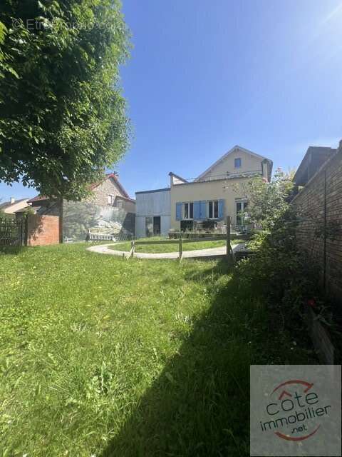 Maison à DOURDAN