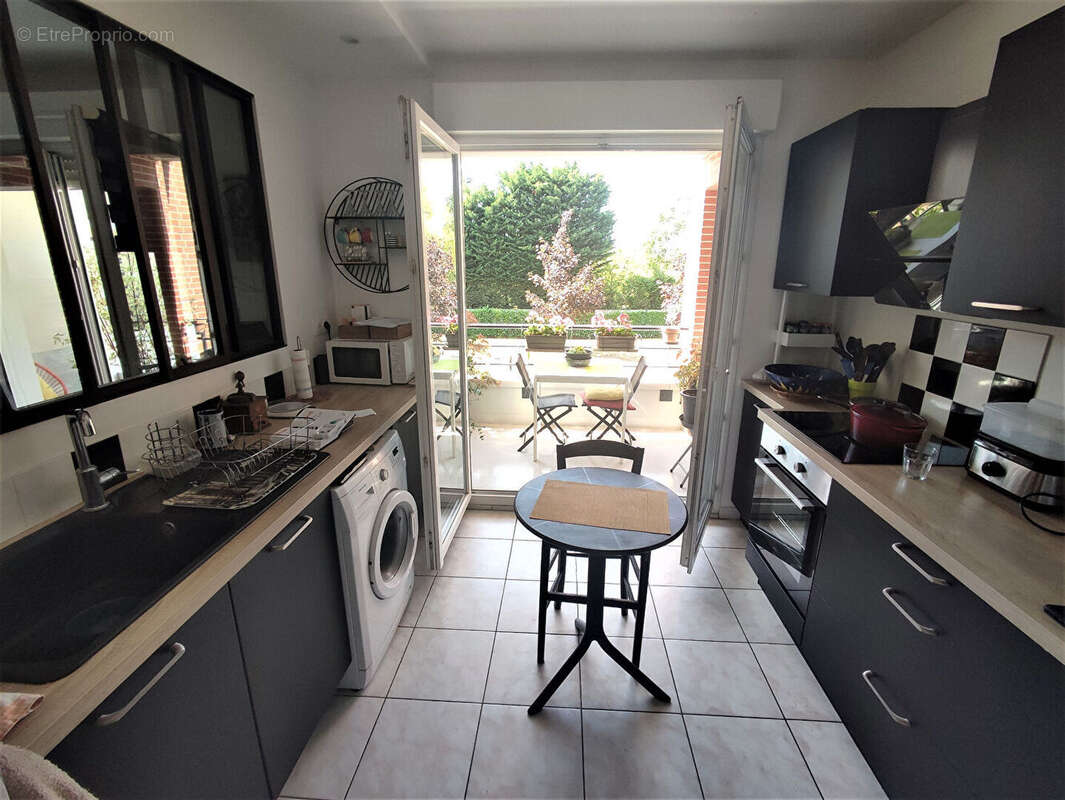 Appartement à FLEURY-LES-AUBRAIS