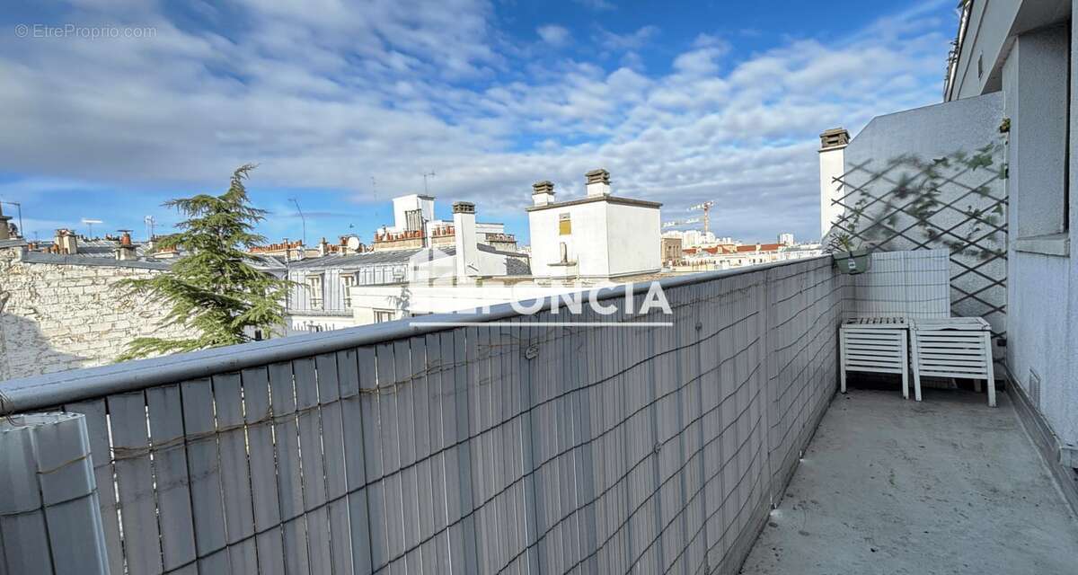 Appartement à PARIS-18E
