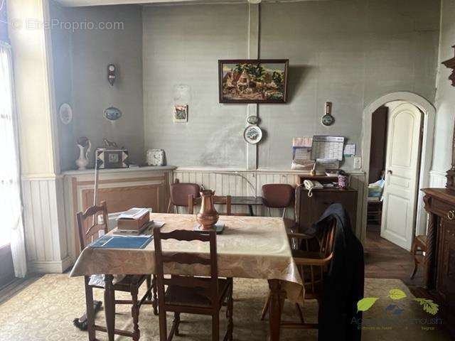 Appartement à TREIGNAC