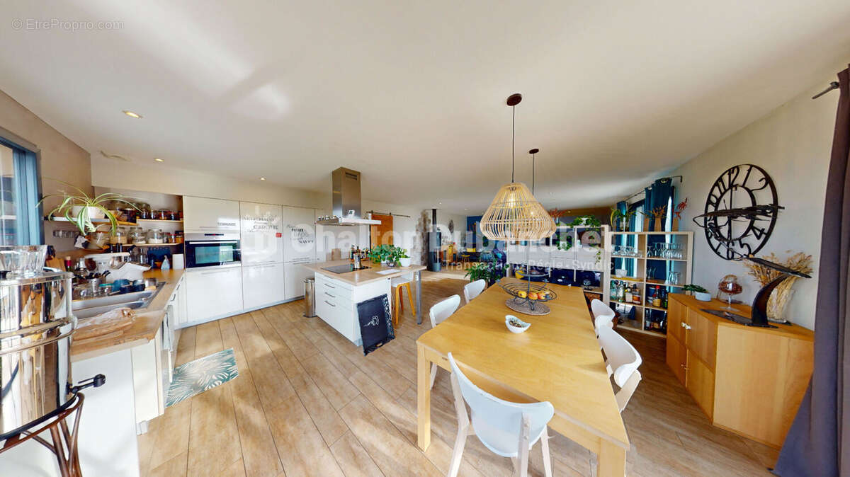 IGUERANDE - Maison  6 pièce(s) 156 m² - photo 2