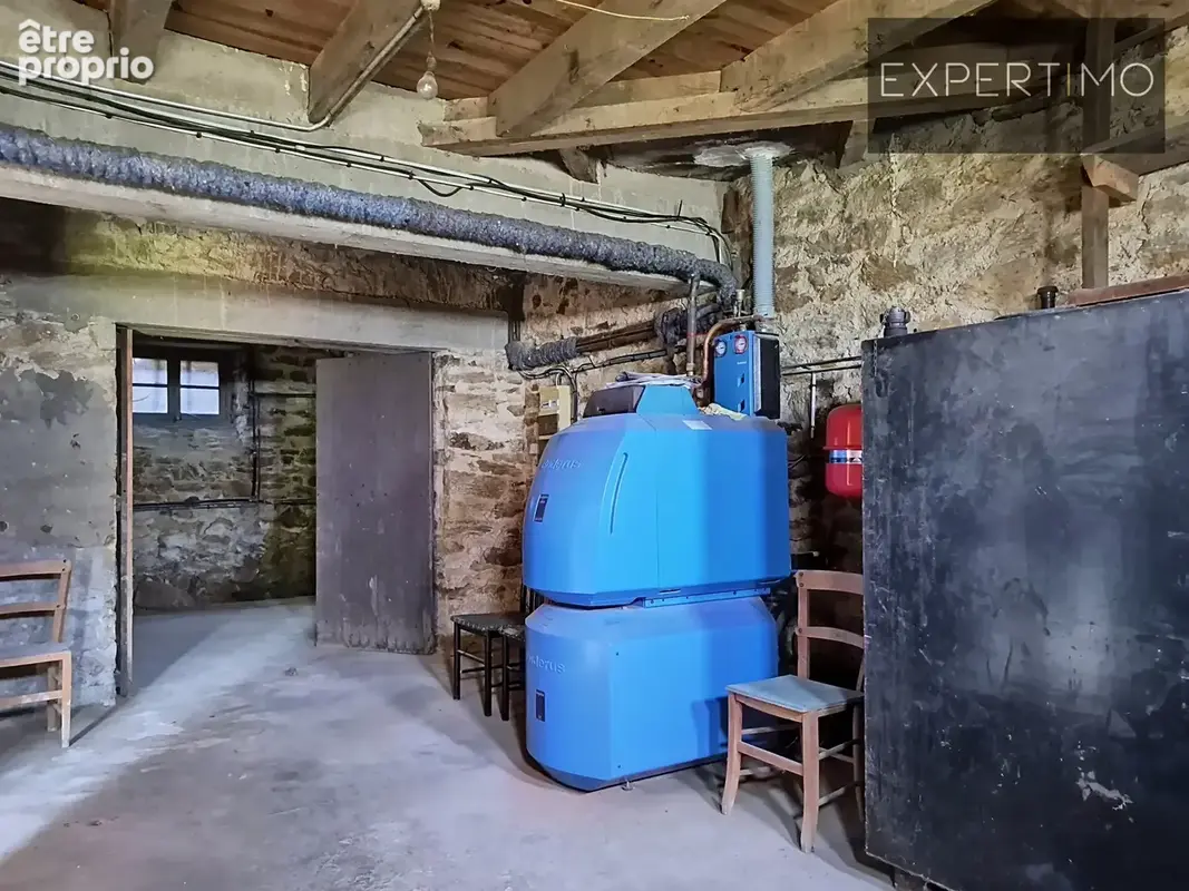 Propriété de caractère isolee  avec 8 hectares et grandes dépendances   aveyron - photo 19