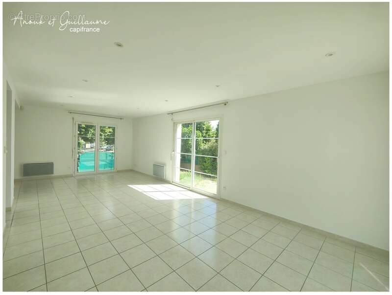 Exclusivité - Villa contemporaine de 106m² pour 4 pièces avec jardin et garage - proche de PEZENAS (34120) - photo 2