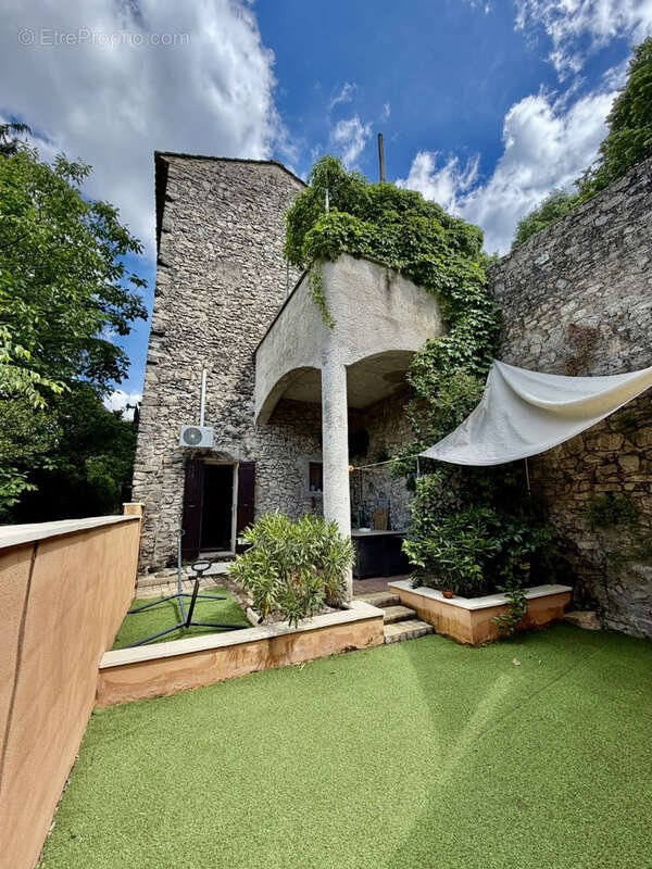 Maison à VAISON-LA-ROMAINE