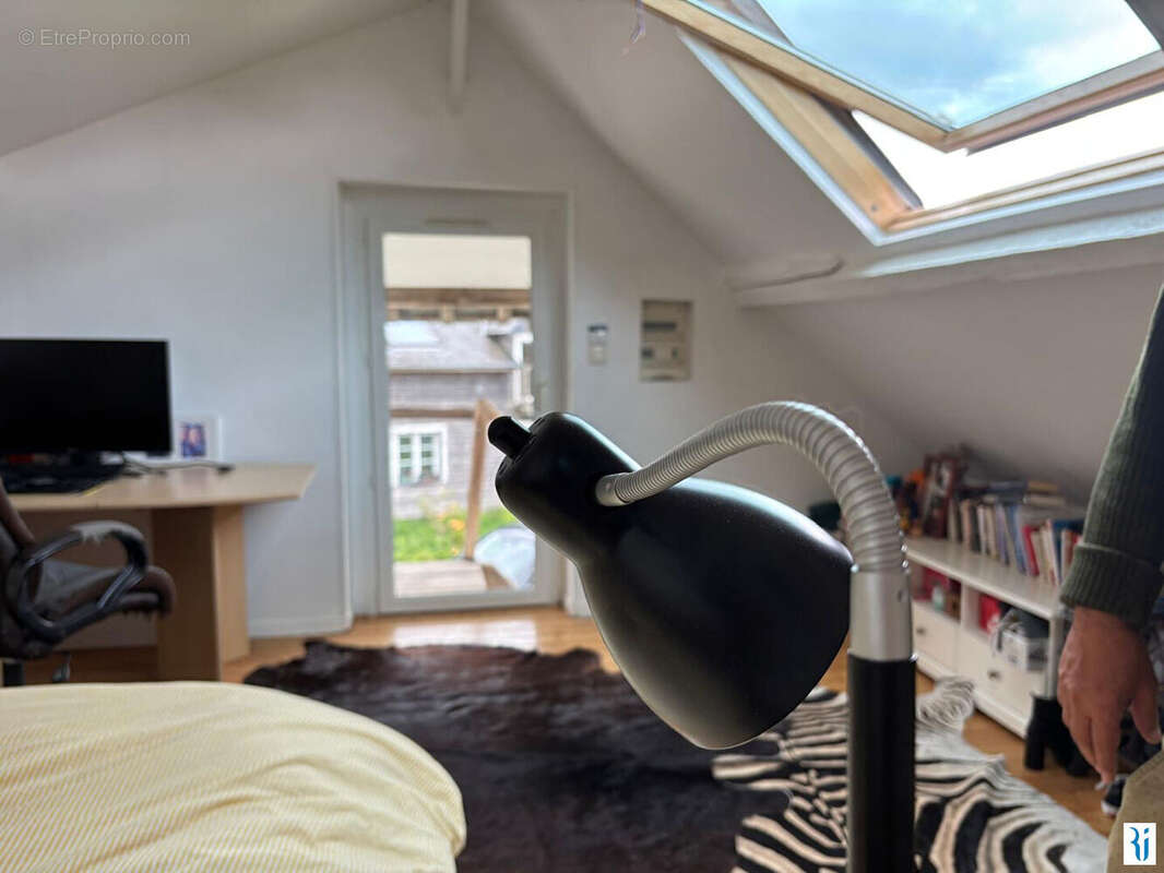 Ensemble immobilier de 2 maisons sur 4000 m² ! - photo 9