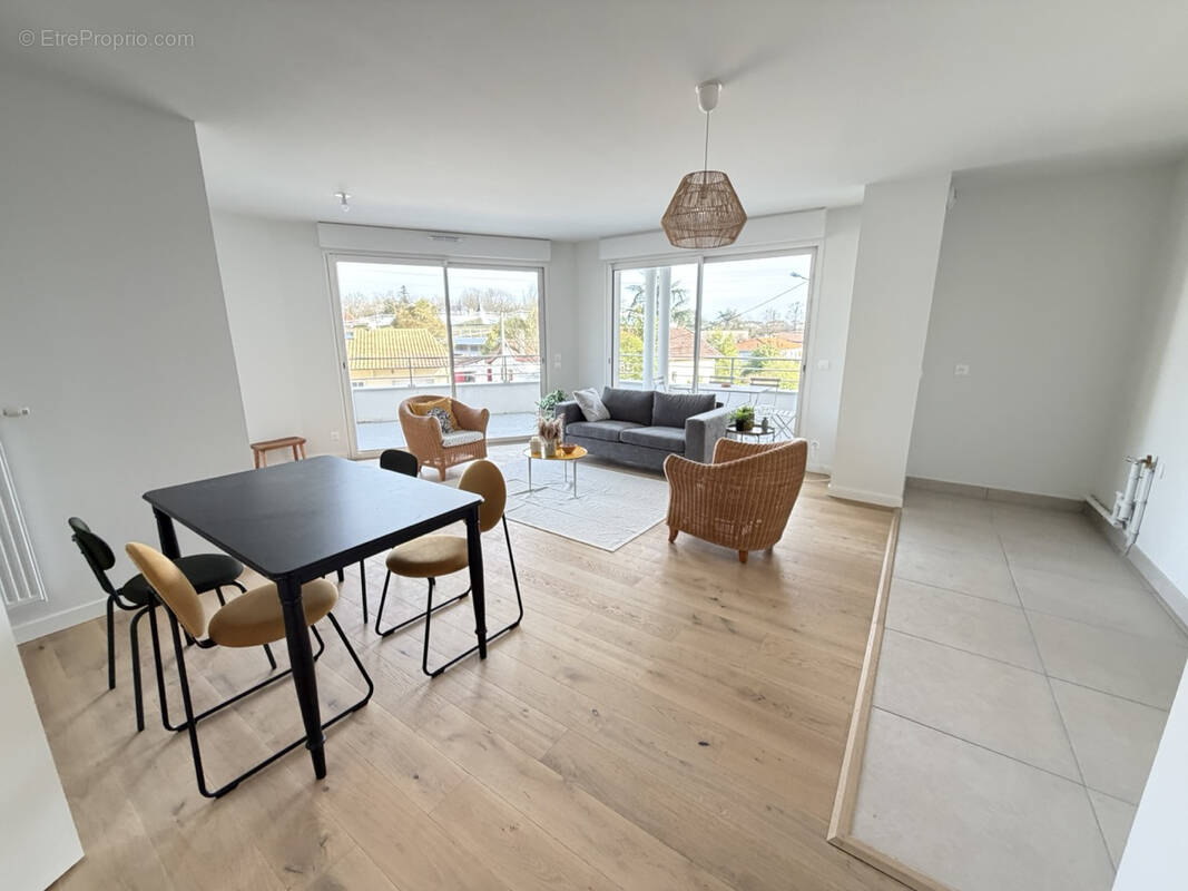 Appartement à PESSAC