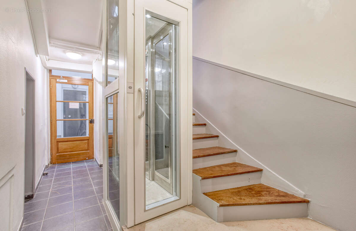 Appartement à PARIS-3E