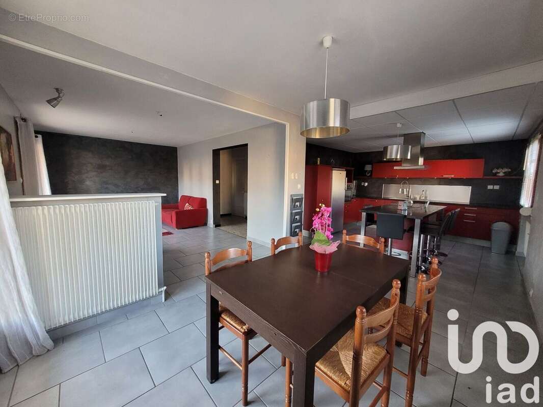 Photo 9 - Maison à FRAISSES