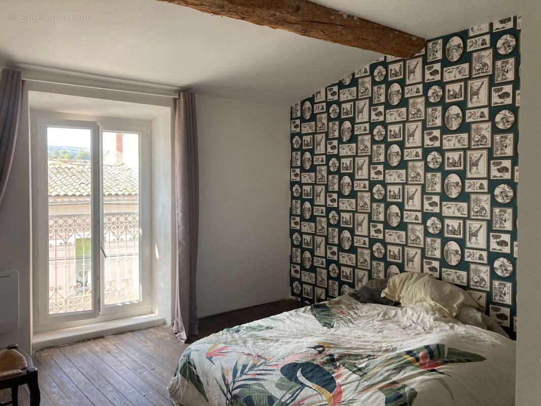 Maison à DOUZENS