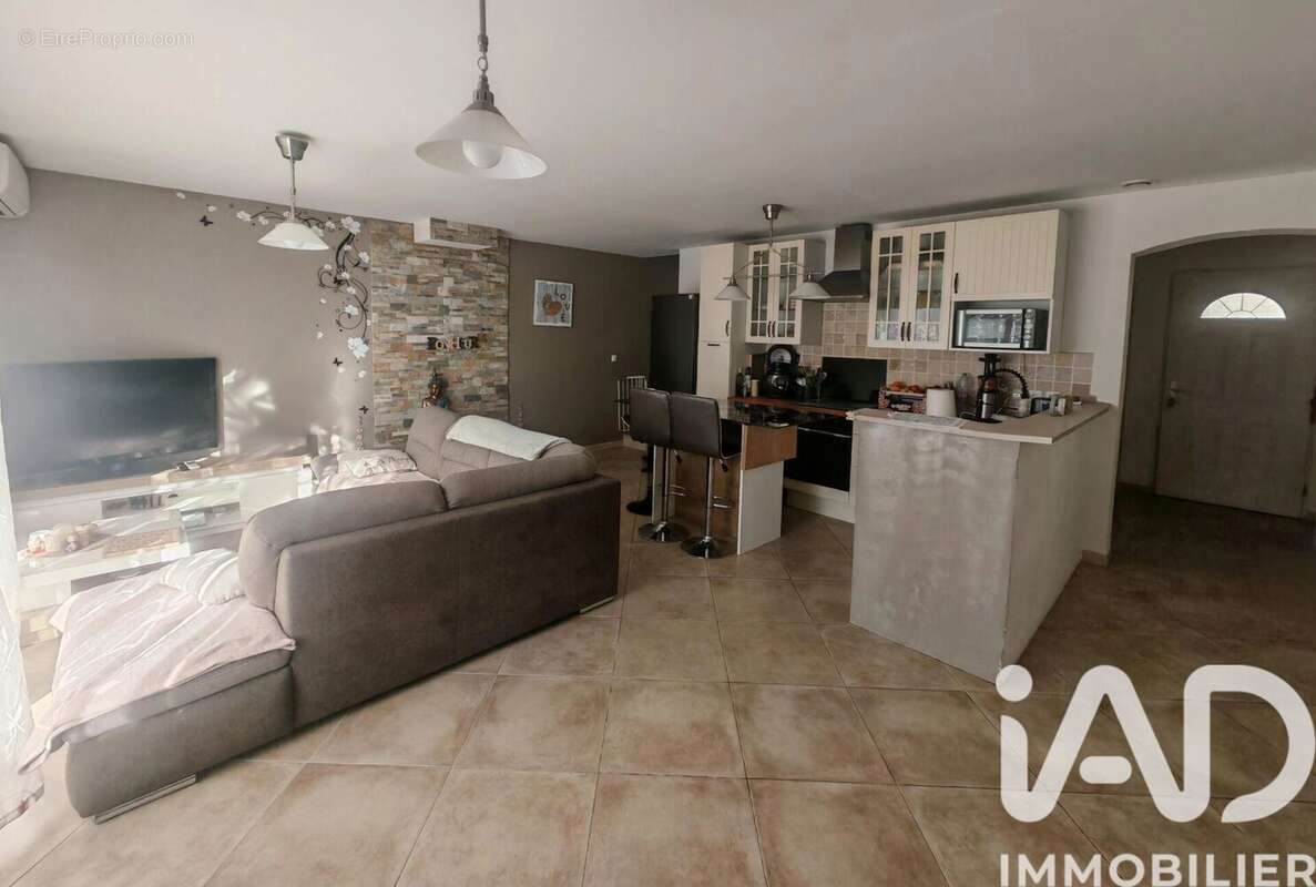 Photo 2 - Maison à PIGNANS