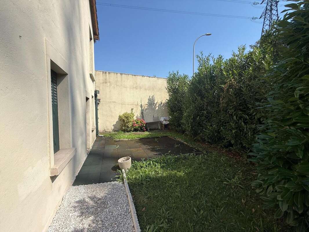 Maison 97 m² à Alfortville  - photo 3