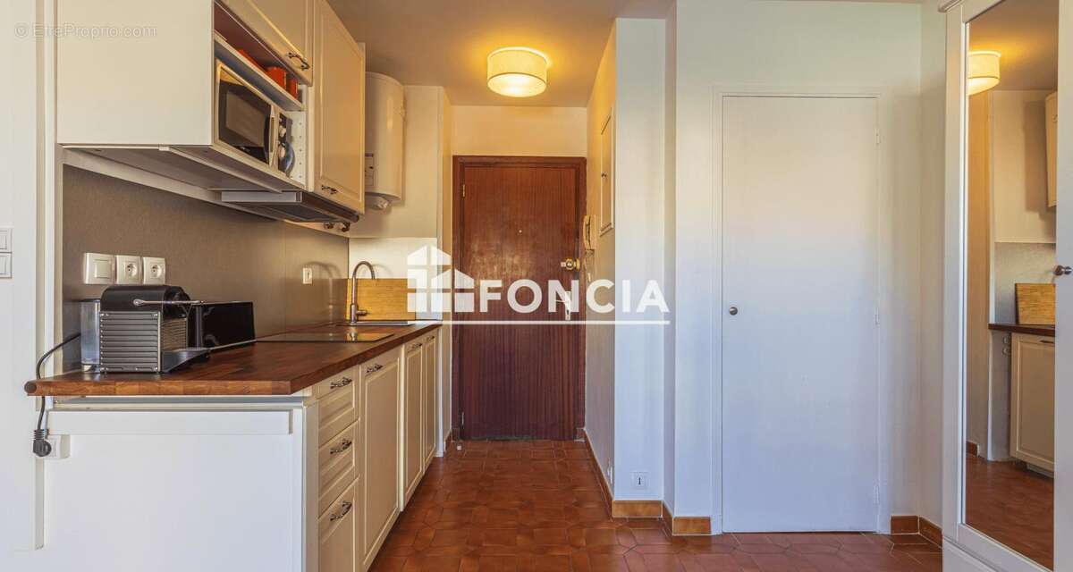 Appartement à SIX-FOURS-LES-PLAGES