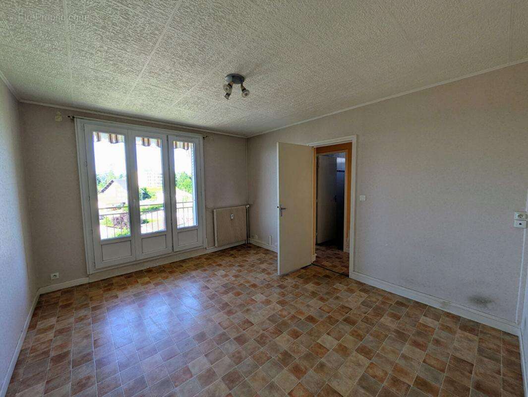 Appartement à RIORGES