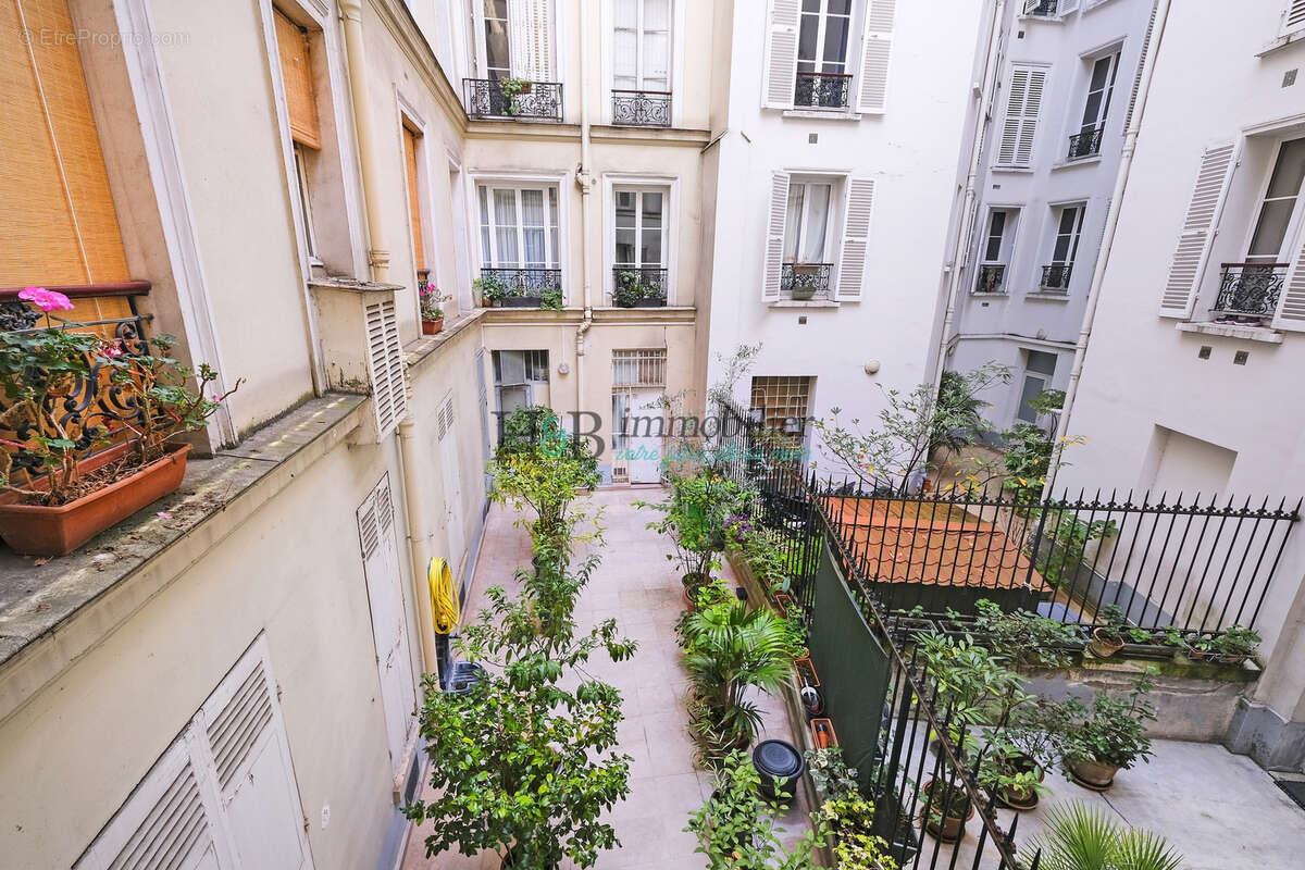 Appartement à PARIS-12E