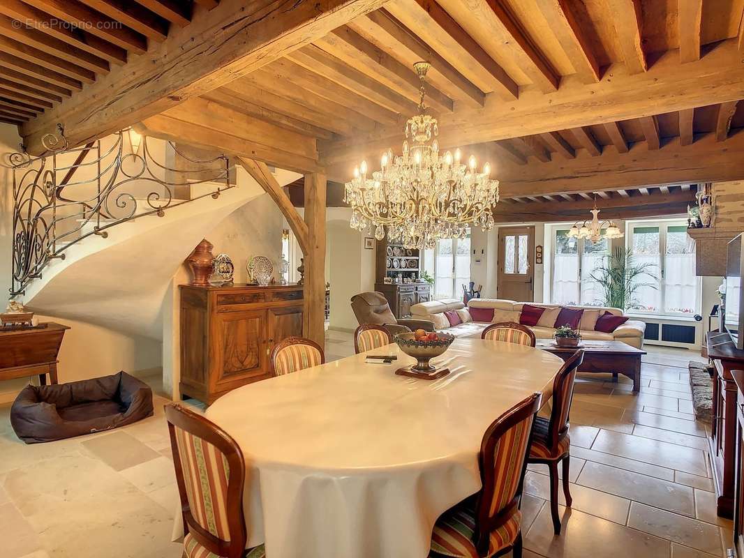 Maison à ALLIGNY-EN-MORVAN