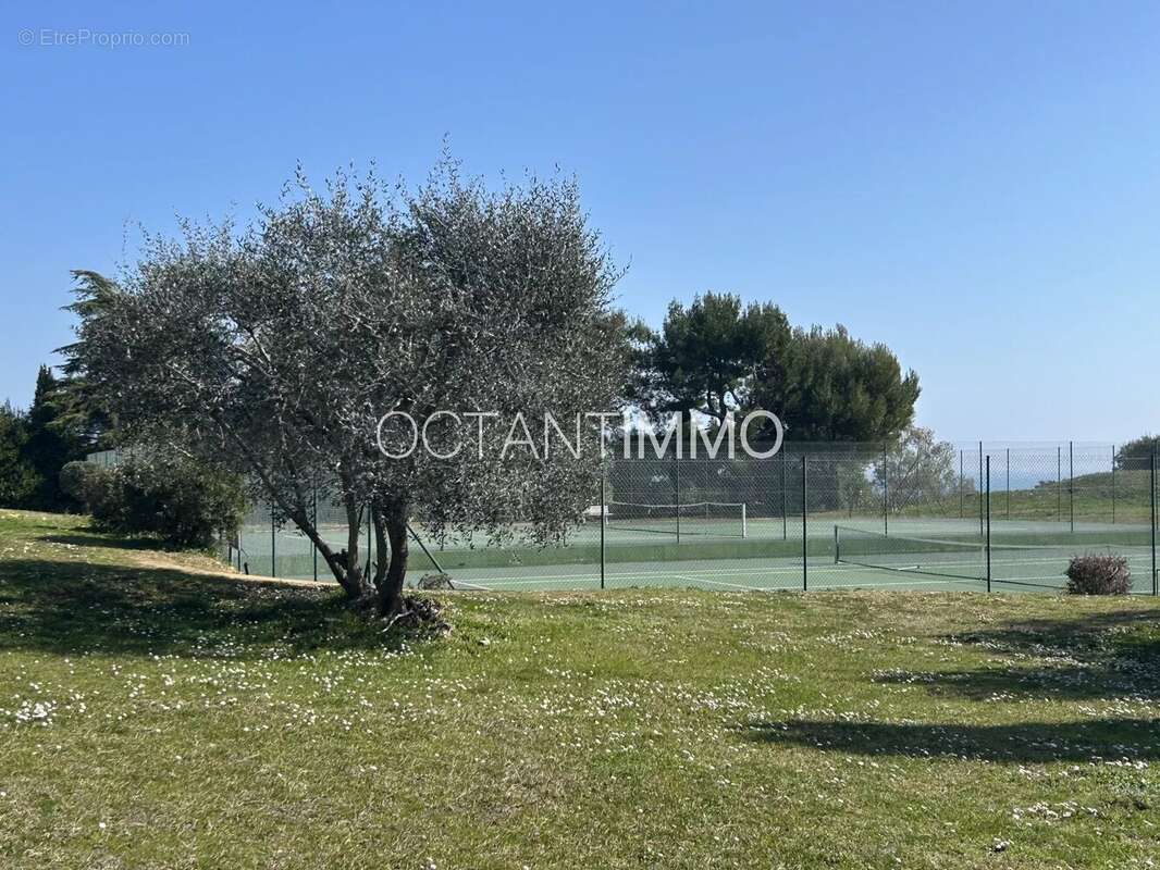 Appartement à VILLENEUVE-LOUBET