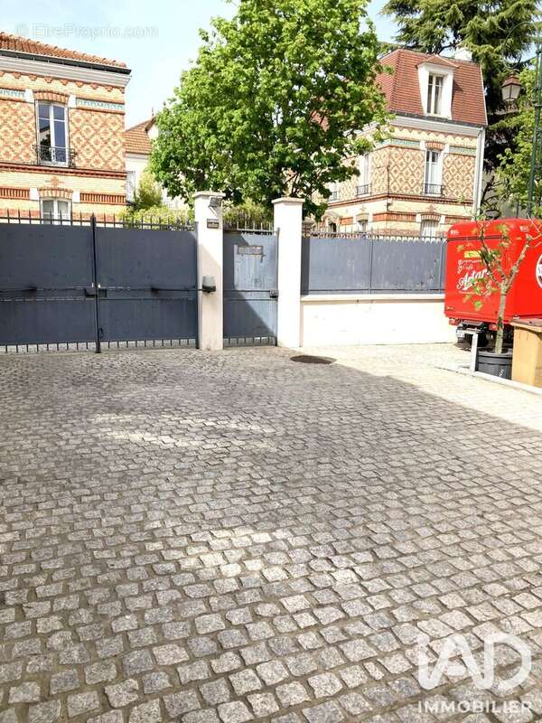 Photo 7 - Appartement à LA GARENNE-COLOMBES