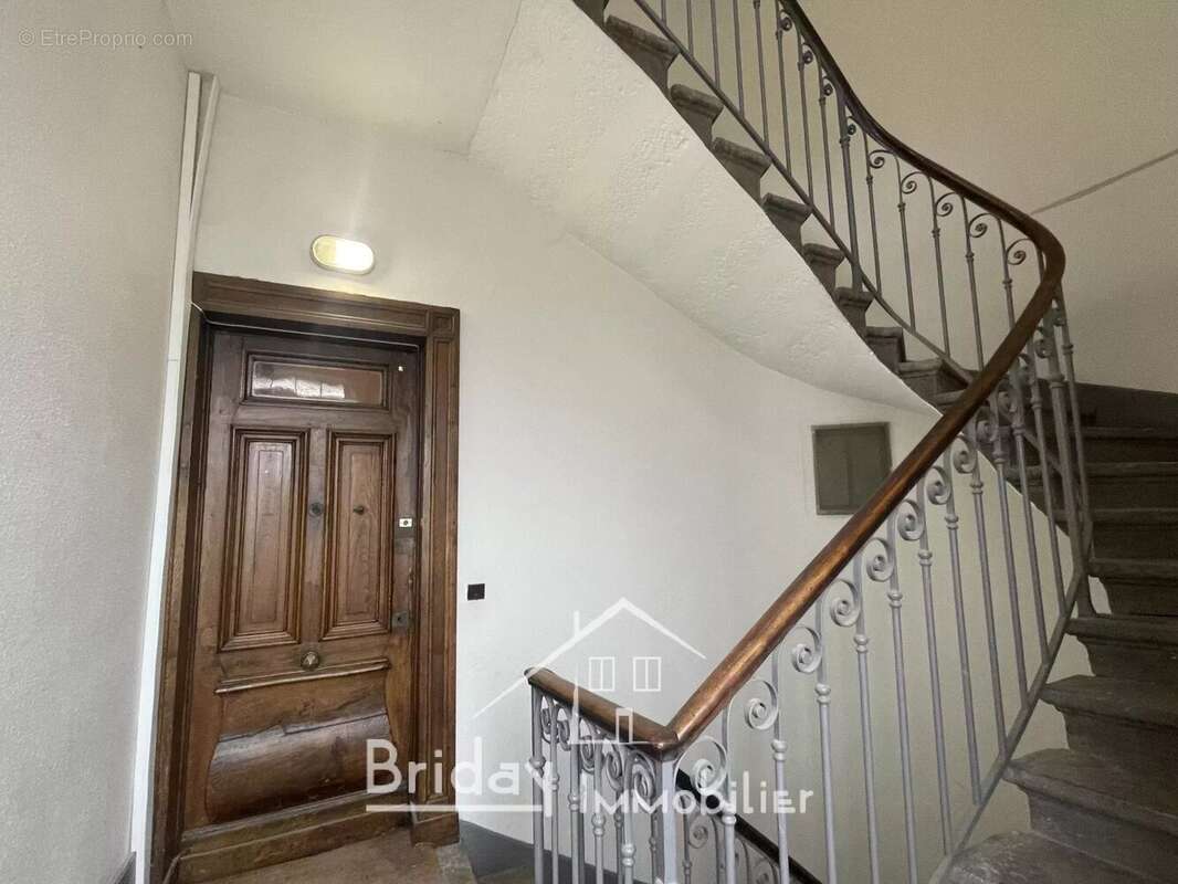 Appartement à SAINT-SYMPHORIEN-D'OZON