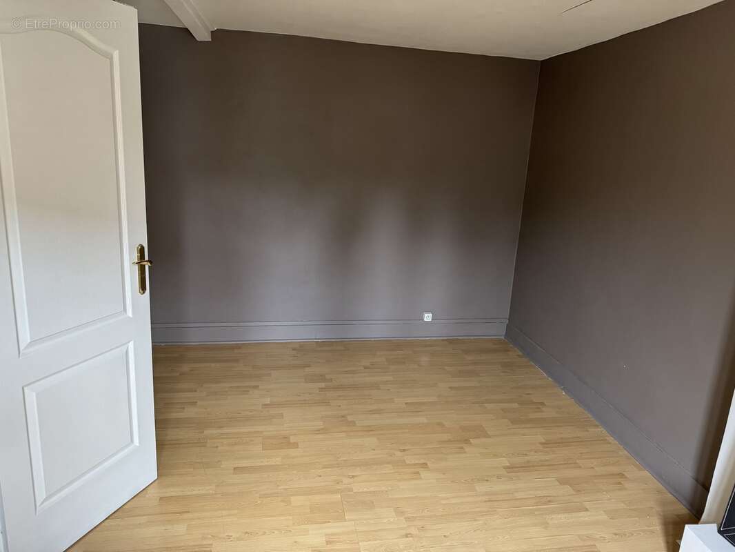 Maison à SAINT-SYMPHORIEN-D'OZON