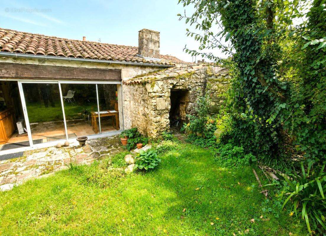 Maison 50 m² à Talmont-Sur-Gironde  - photo 5