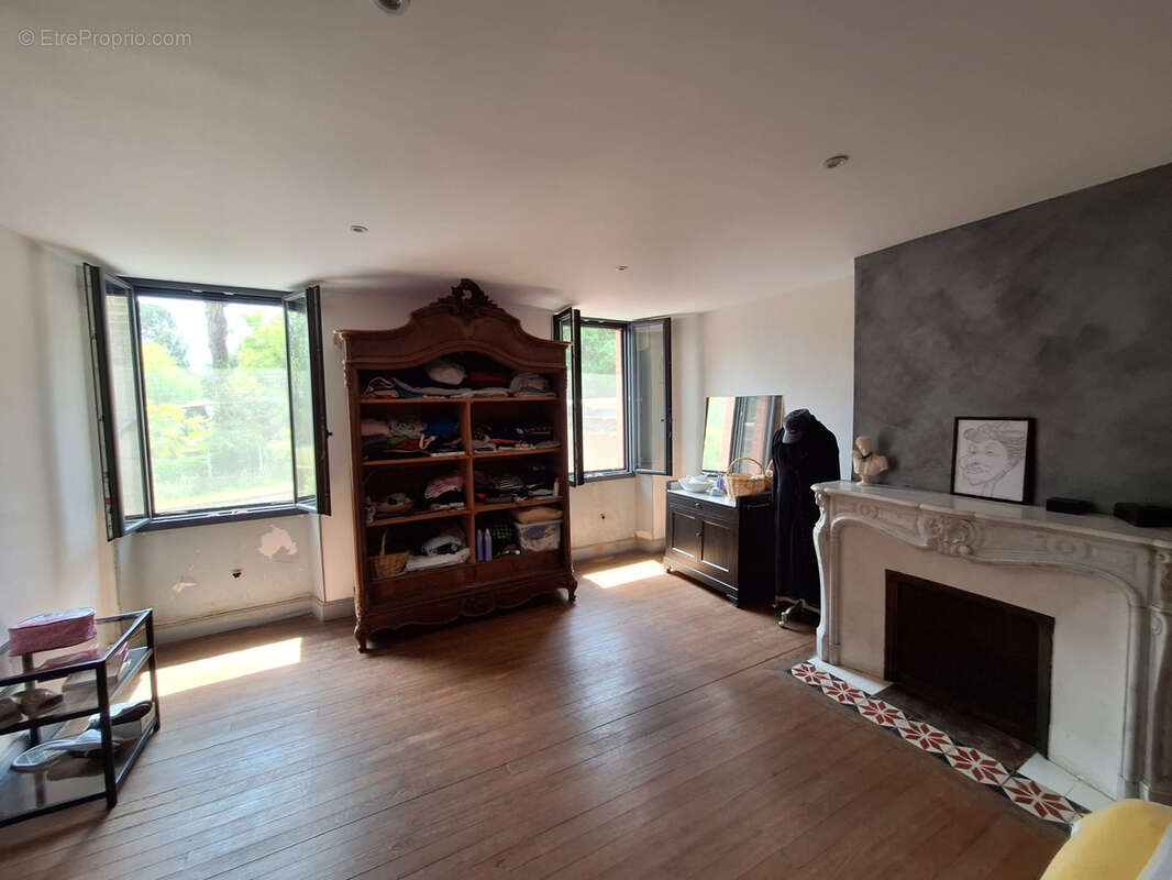 Charmante maison Gasconne 145m² Habitable avec 185m² de dépendances sur 1300m² de terrain - photo 12