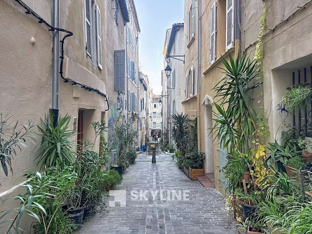 Appartement à MARSEILLE-2E