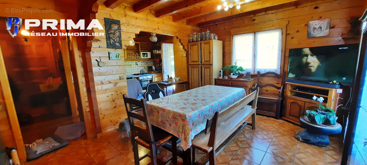 Maison à PRUNIERES