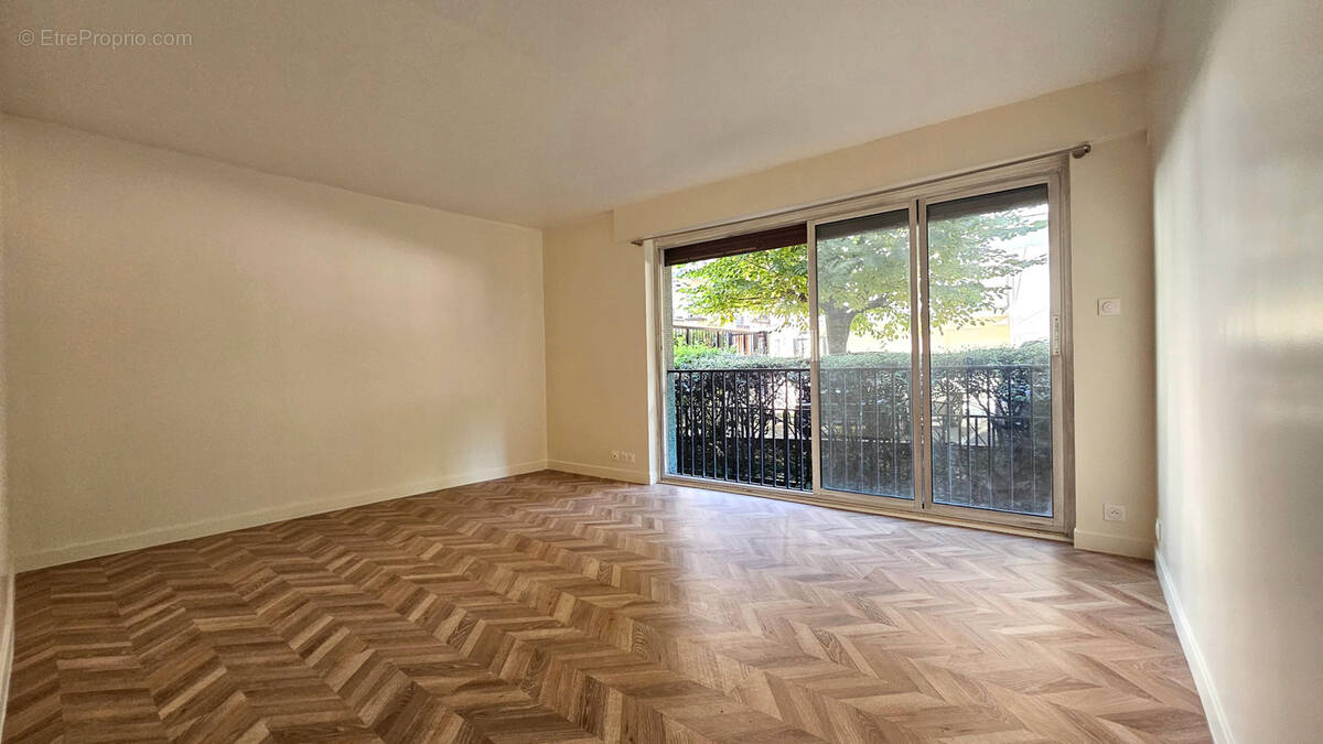 Appartement à PARIS-12E