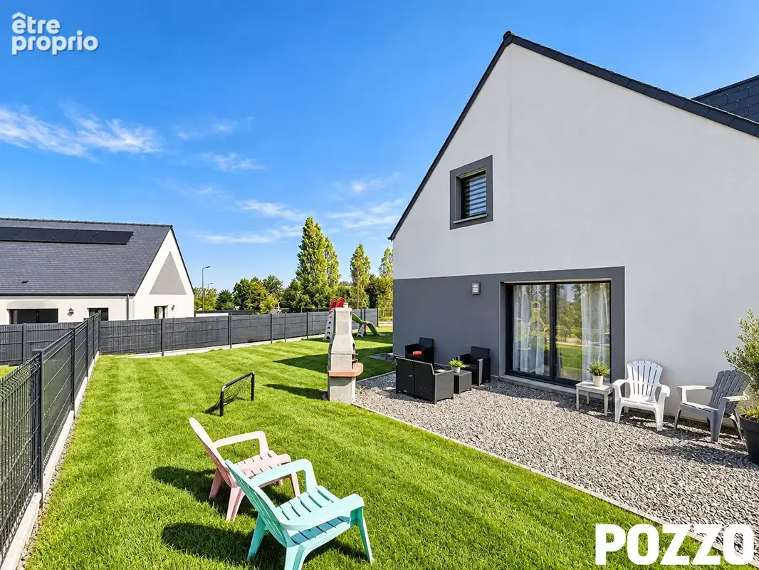Maison Le Grand Celland 6 pièce(s) 106.5 m2 - RT 2012 - Vie de plain pied - photo 1