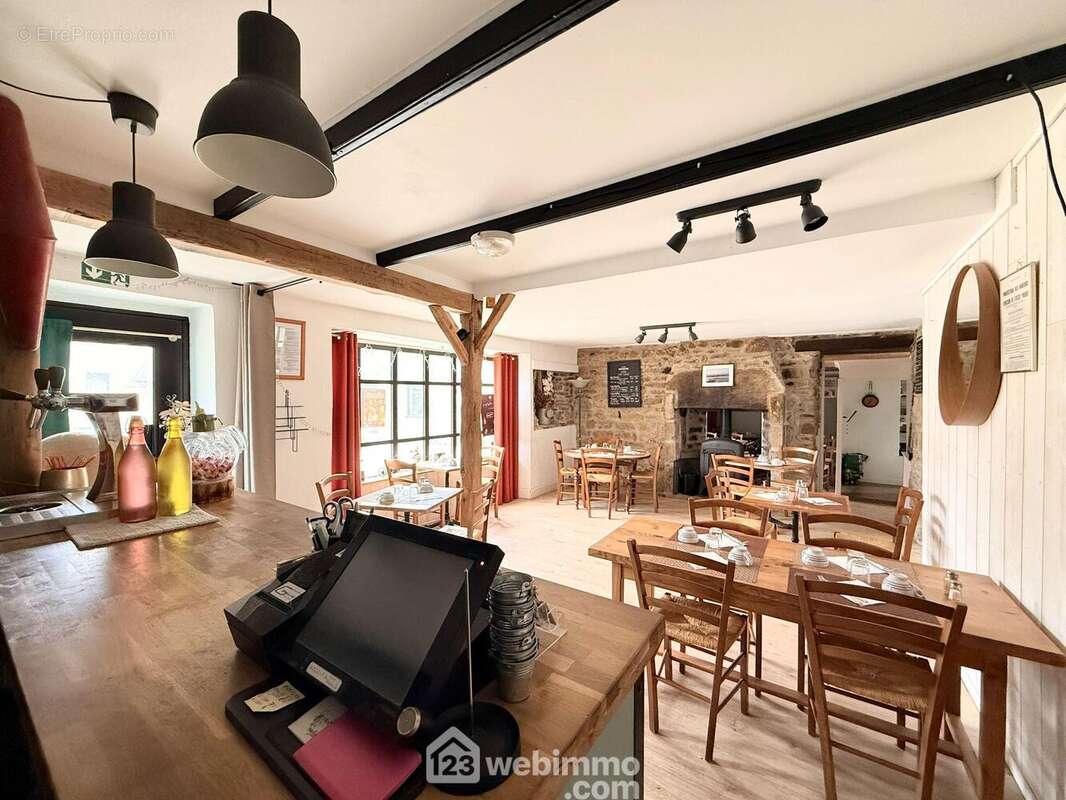 Commerce à TREDREZ-LOCQUEMEAU