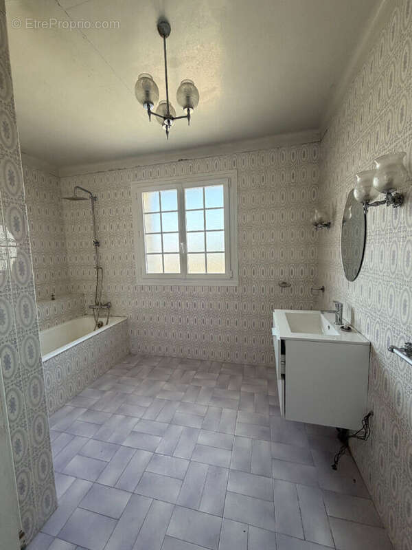 Maison Challans 6 pièce(s) 160 m2 - photo 8