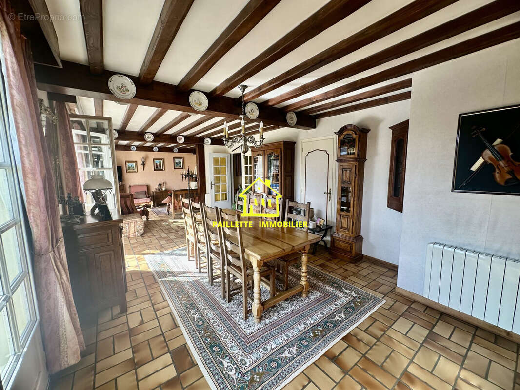 Maison à FONTAINE-LA-MALLET