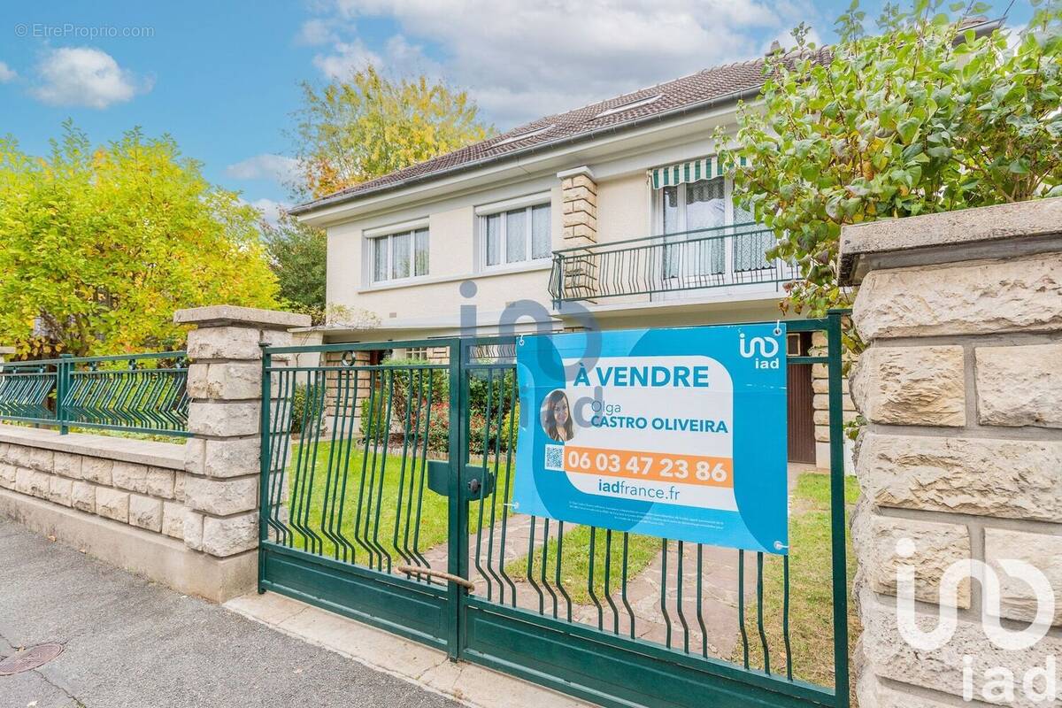 Photo 1 - Maison à L&#039;HAY-LES-ROSES