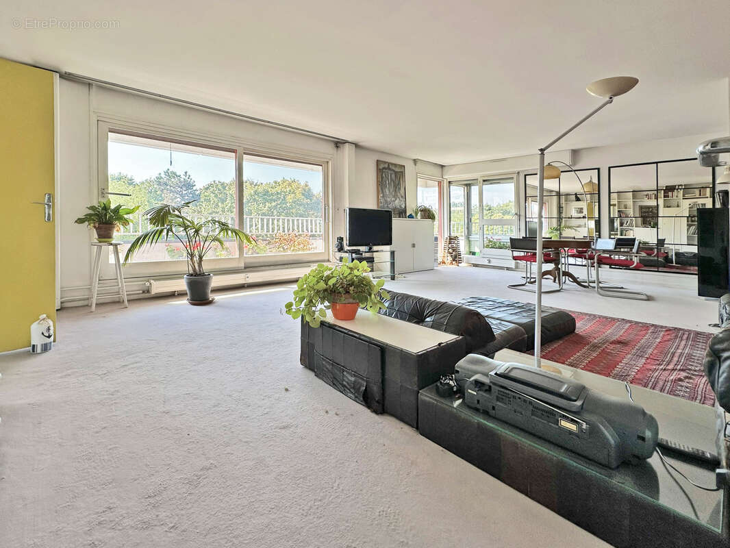 Appartement à NANTERRE